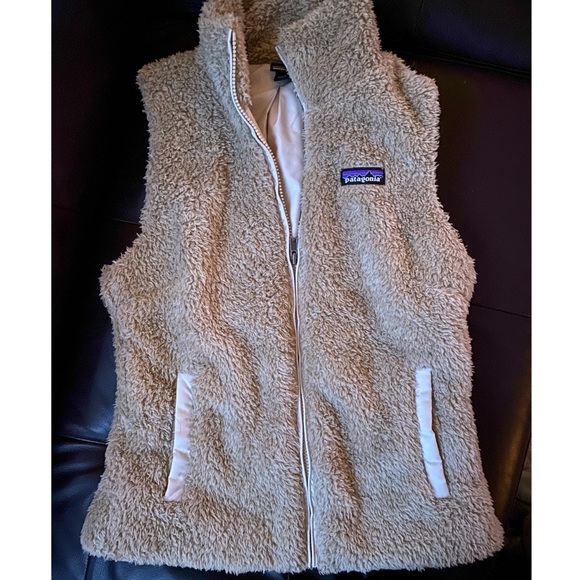 NWOT Patagonia vest - Picture 4 of 4